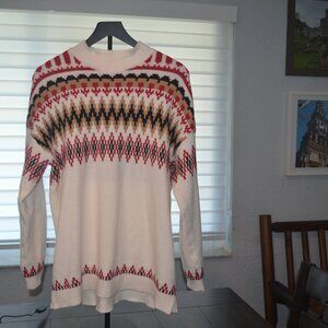 LOFT HOLIDAY SWEATER , SIZE XL WHITE WITH HOLIDAY PATTERN.